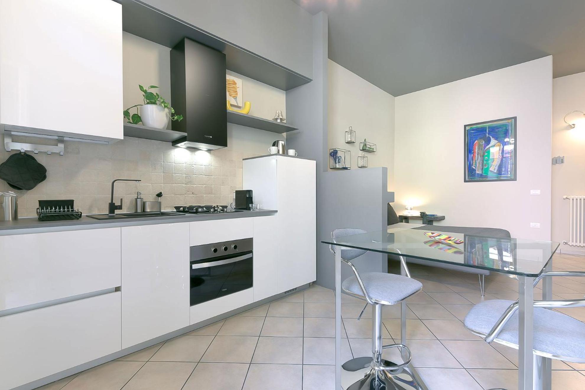 L'λᄂᄂөggiө Di Kλmλ' Apartment